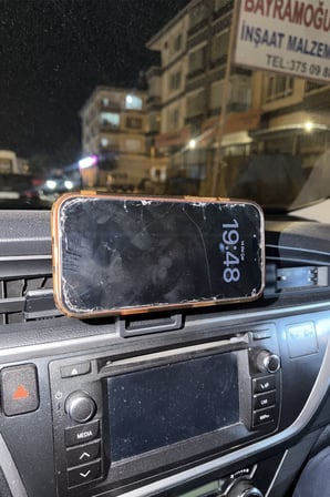 Toyota Corolla 2013-2018 Uyumlu Araca Özel MagSafe Telefon Tutacagı