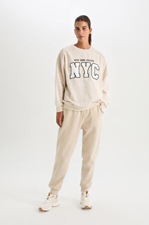 DeFactoFit NBA New York Knicks Oversize Geniş Kalıp Bisiklet Yaka Kalın Sweatshirt D2429AX24AUER123