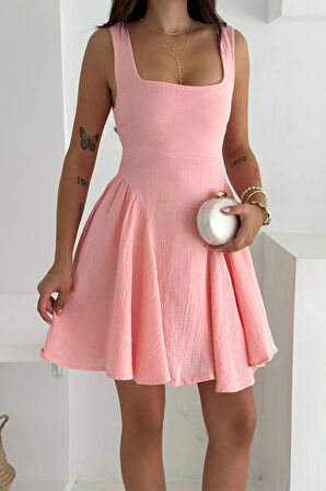 Yanları Büzgülü Sırt Dekolteli Kare Yaka Elbise Pembe