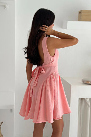 Yanları Büzgülü Sırt Dekolteli Kare Yaka Elbise Pembe