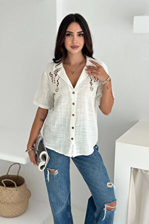 Omzu Dantel Detaylı Gömlek