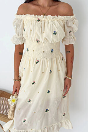 Nakışlı Kumaş Gipeli Elbise