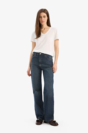 DeFacto x Afra Regular Fit V Yaka Basic Düz Kısa Kollu Tişört W9204AZ25SPER105