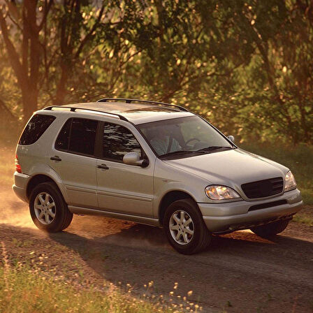 Mercedes ML W163 1998-2005 Ön Cam Silecek Takımı 55x53cm