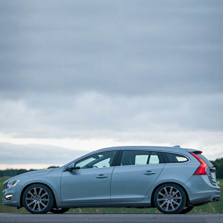 Volvo V60 2015-2018 Arka Cam Silecek Kolu Takımı 31457161