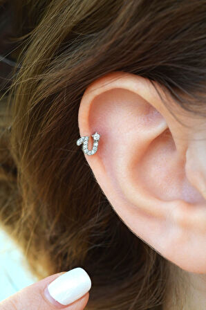 U Harfi Piercing Gümüş Renkli Harf Piercing U