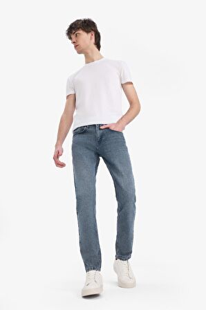 DeFacto Slim Tapered Fit Dar Kalıp Normal Bel Daralan Paça Jean Pantolon E7035AX25SPNM84
