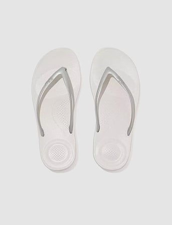 FitFLop FitFlop IQUSHION ERGONOMIC E54 Gümüş Kadın Parmak Arası Terlik