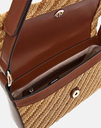 Guess Kadın Krem Simona Flap Omuz Çantası