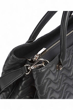 Guess Melisandra Siyah Kadın Omuz Çantası HWQG9653070