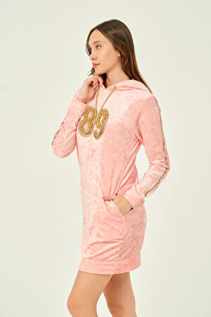 Cepli Kapüşonlu Taş Detaylı Kadife Uzun Kollu Kısa Elbise