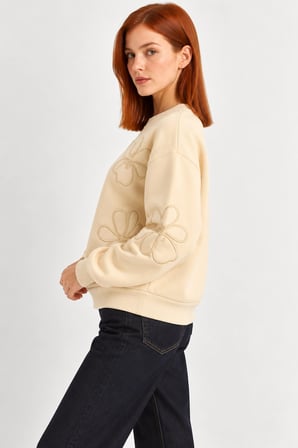 Kadın Çiçek Motifli Şardonlu Üç İplik Oversize Sweatshirt - Bej