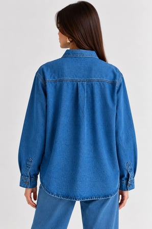Kadın Asimetrik Yaka Çapraz Düğmeli Oversize Denim Ceket Gömlek - Açık Mavi