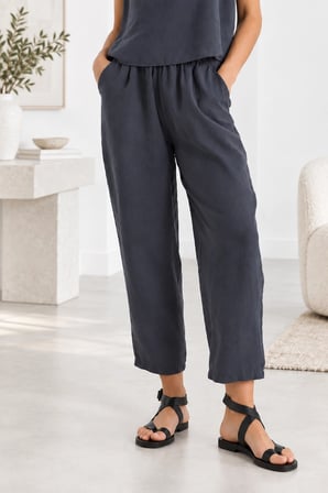 Beli Lastikli Modal Pantolon & Kalın Askılı Bluz Takımı - Füme