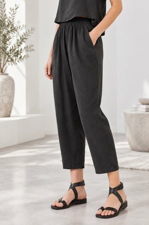 Beli Lastikli Modal Pantolon & Kalın Askılı Bluz Takımı - Siyah
