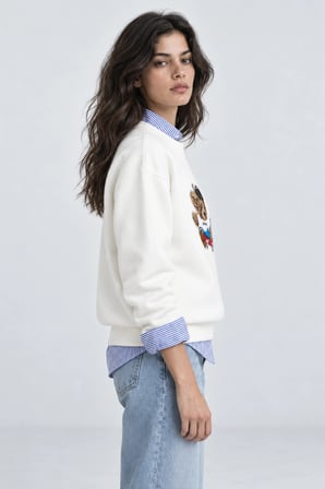 Kadın Peluş Dokulu Nakış Detaylı Salaş Sweatshirt- Beyaz