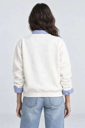 Kadın Peluş Dokulu Nakış Detaylı Salaş Sweatshirt- Beyaz