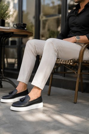 Monaco Bağcıksız Püsküllü Cilt Erkek Günlük Spor Klasik Loafer Ayakkabı – Siyah Beyaz
