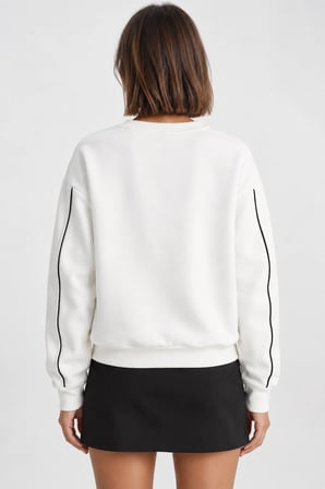 Kadın Nakış İşlemeli Bisiklet Yaka Sweatshirt - Üç İplik Şardonlu Sıcak Tutan Üst - Ekru
