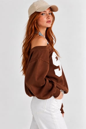 Kadın Lucky 96 Baskılı Kayık Yaka Çift Görünümlü Sweatshirt - Acı Kahve