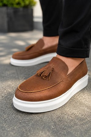Monaco Bağcıksız Püsküllü Cilt Erkek Günlük Spor Klasik Loafer Ayakkabı – Taba Beyaz
