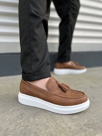 Monaco Bağcıksız Püsküllü Cilt Erkek Günlük Spor Klasik Loafer Ayakkabı – Taba Beyaz
