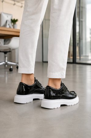 Verlixo Bağcıklı Parlak Rugan Erkek Casual Sneaker Klasik Günlük Ayakkabı - Siyah