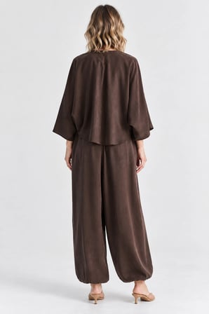 Rahat Kesim Modal Takım - Yarasa Kol Oversize Bluz ve Geniş Paça Şalvar Pantolon - Acı Kahve