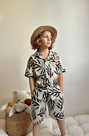 ERKEK ÇOCUK PALMİYE DESENLİ CEP DETAYLI KETEN PAMUK ŞORTLU TAKIM