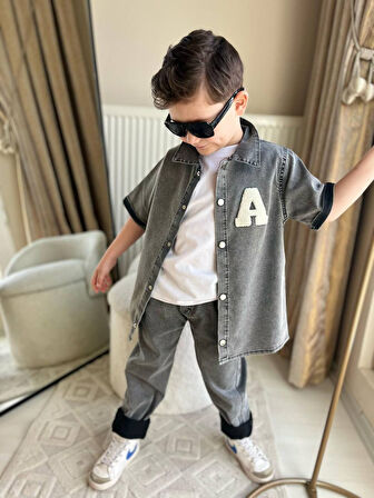 ERKEK ÇOCUK A NAKIŞLI TİŞÖRTLU KOT PANTOLON KOT GÖMLEKLİ 3LÜ TAKIM