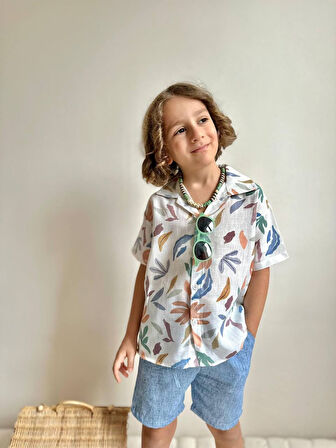 ERKEK ÇOCUK YAPRAK DESENLİ MUSLİN ŞORTLU GÖMLEKLİ PAMUK TAKIM