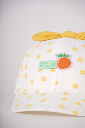 KİTTİ KIZ BEBEK 1-3 YAŞ FİYONK MODELLİ ÇİÇEKLİ ŞAPKA