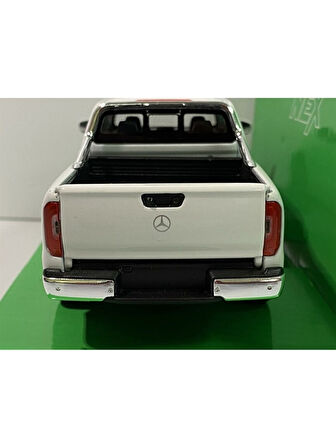 Mercedes-Benz X-Class Model Araba Koleksiyon 20 CM