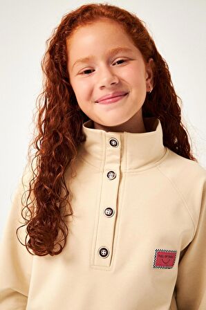 Aksesuar Detaylı Kız Çocuk Takım Taş