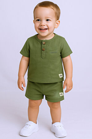 ERKEK BEBEK ŞORTLU TAKIM BİSİKLET YAKA DÜĞMELİ DÜZ RENK 