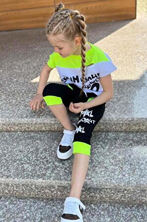 Kız Çocuk Yazı Baskılı Neon Sarı Kapri Şortlu Takım