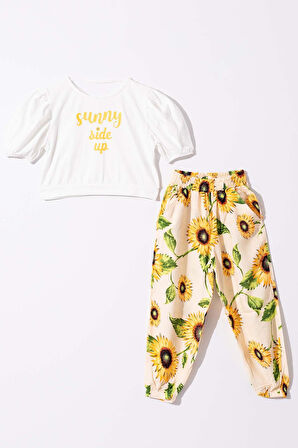 Kız Çocuk Ay Çiçeği Desenli  Eşofman Altı ve Yazı Baskılı Beyaz Eşofman Takım