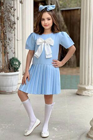 Kız Çocuk Göğsü Fiyonk Detaylı Eteği Pliseli Mavi Elbise