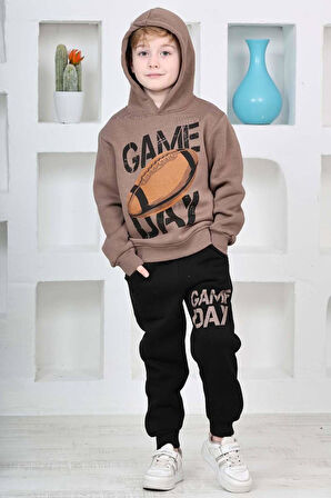 Erkek Çocuk Üzerinde Top ve Game Day Yazı Baskılı Sweatshirt 3 İplik Kahverengi Eşofman Takım