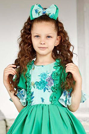 Kız Çocuk Balon Kollu Göğsü Çiçek Detaylı Etek Ucu Fırfırlı Astarlı Yeşil Elbise