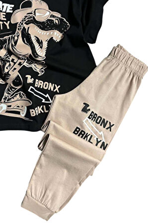 Erkek Çocuk Dinazor ve Kaykay Baskılı Yazı Detaylı Bej Pijama Takımı