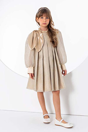 Kız Çocuk Omzu Kurdele Detaylı Yakası Fırfırlı Şerit Pullu Pileli Gold Elbise