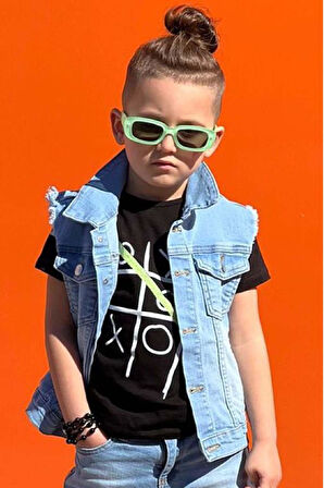 Erkek Çocuk Sırt Baskılı Sıfır Kol Jean Ceket Xox Detaylı T-shirt Jean Alt Üst Takım