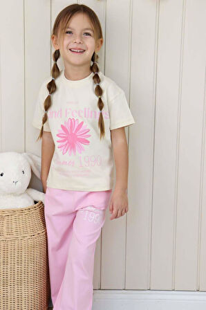 Kız Çocuk Üzeri Papatya Detaylı Ve Feeling Baskılı T-shirt Pembe Salaş Pantolon Alt Üst Takım