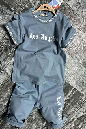 Erkek Çocuk Yakası ve Kol Uçlarında Yazı Detaylı LA Mavi Şortlu Takım