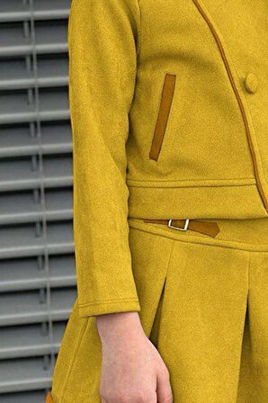 Kız Çocuk Asimetrik Kesim Gömlek Yaka Ceket Eteği Şerit Detaylı Pliseli Süet Hardal Etekli Takım