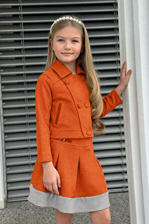 Kız Çocuk Asimetrik Kesim Gömlek Yaka Ceket Eteği Şerit Detaylı Pliseli Süet Taba Etekli Takım