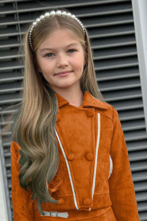 Kız Çocuk Asimetrik Kesim Gömlek Yaka Ceket Eteği Şerit Detaylı Pliseli Süet Taba Etekli Takım