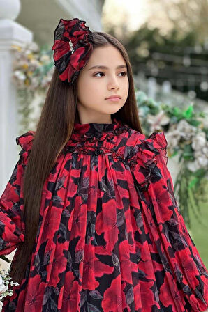 Kız Çocuk Yakası ve Omuzları Fırfır Detaylı Çiçek İşlemeli Pliseli Kırmızı Elbise