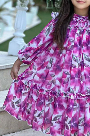 Kız Çocuk Yakası ve Omuzları Fırfır Detaylı Çiçek İşlemeli Pliseli Pembe Elbise